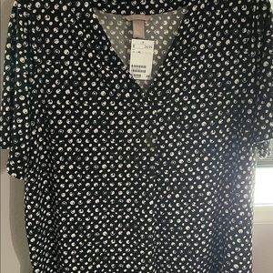 NEW H&M V- Neck Top Business Casual Fun Print Size XL